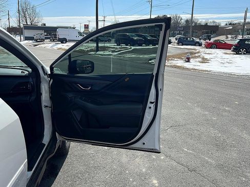 Used 2022 Subaru Outback Wilderness w/ Wilderness Package image 23