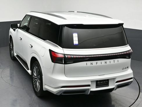 New 2026 INFINITI QX80 Luxe w/ Cargo Package image 28