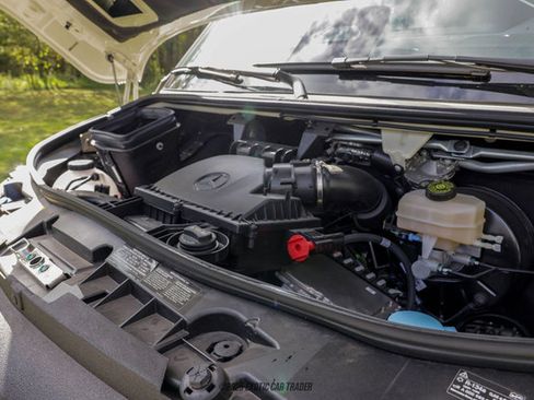 Used 2025 Mercedes-Benz Sprinter 2500 image 20