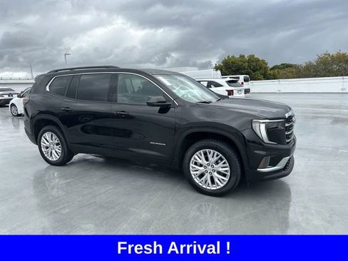 Used 2024 GMC Acadia Elevation image 37