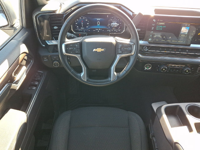 Used 2024 Chevrolet Silverado 1500 LT AWD/4WD image 3