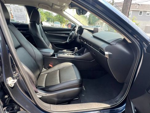 Used 2020 MAZDA MAZDA3 Sedan w/ Select Package FWD image 32