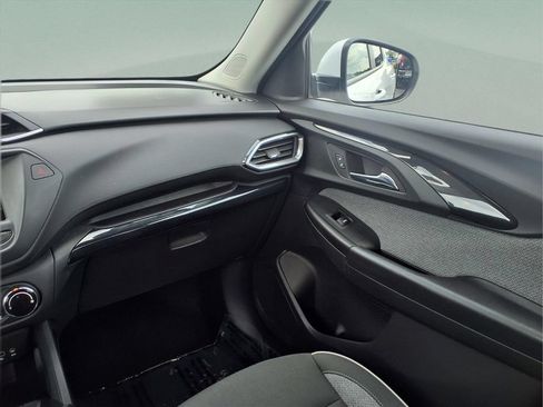 Certified 2023 Chevrolet TrailBlazer LT FWD image 17