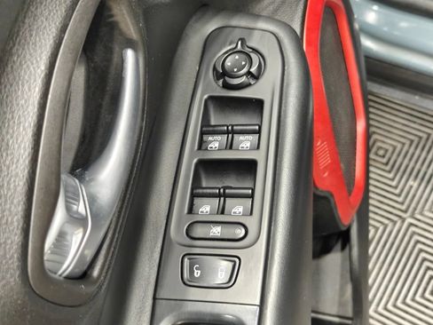Used 2018 Jeep Renegade Trailhawk w/ Cold Weather Group II AWD/4WD image 41