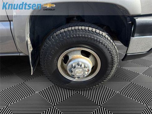 Used 2007 Chevrolet Silverado 3500 LT w/ Heavy-Duty Power Package image 27