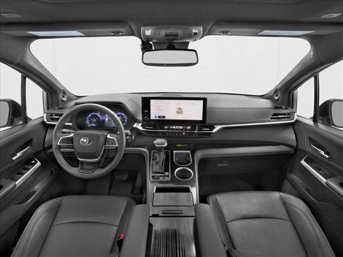 New 2026 Toyota Sienna XLE Woodland Edition AWD/4WD image 5