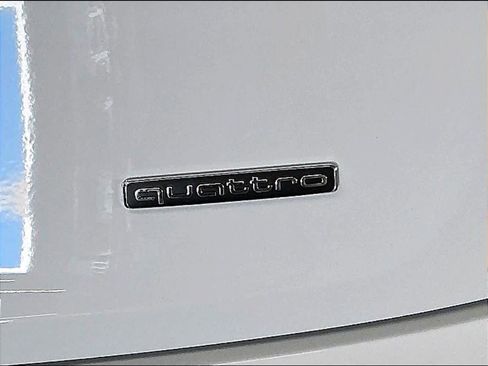 Certified 2024 Audi Q5 2.0T Premium Plus w/ Premium Plus Package image 11