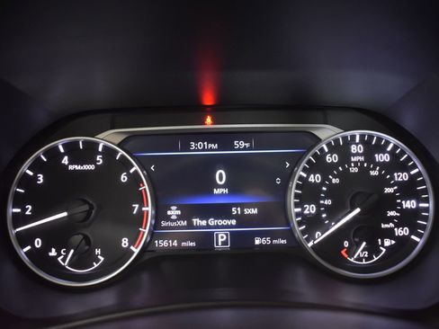 Certified 2024 Nissan Sentra SR w/ SR Premium Package FWD image 31