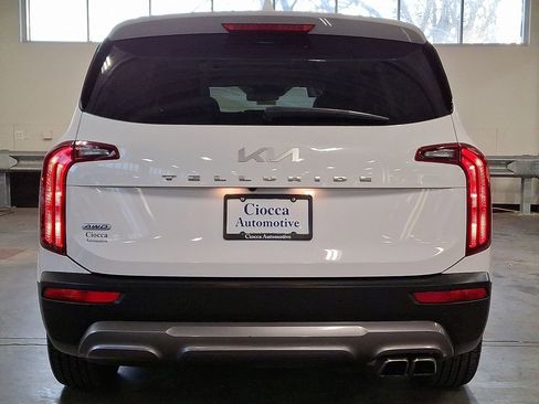 Used 2022 Kia Telluride S image 8