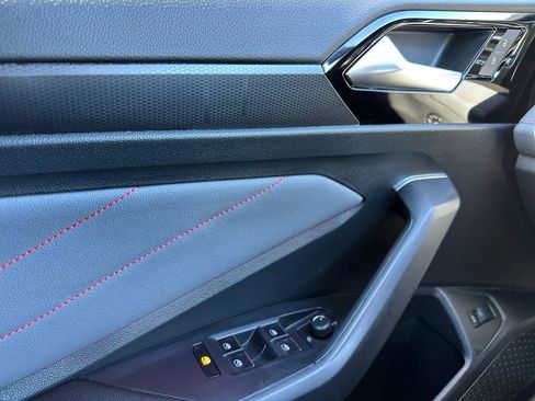 Used 2025 Volkswagen Jetta GLI Autobahn w/ GLI Black Package image 11