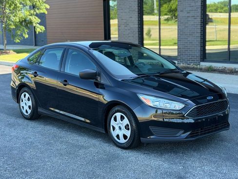 Used 2016 Ford Focus S FWD image 1