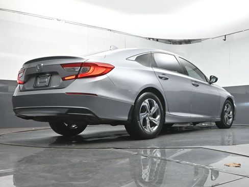 Used 2019 Honda Accord EX image 37