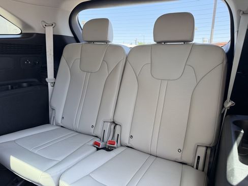 Used 2025 Kia Sorento EX FWD image 35