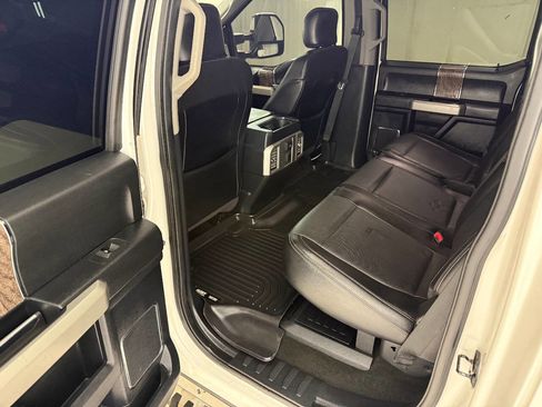 Used 2017 Ford F250 Lariat image 37