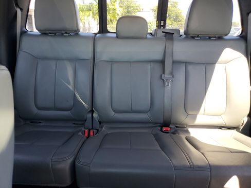 Used 2014 Ford F150 XLT w/ Equipment Group 302A Luxury image 25