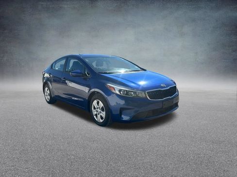 Used 2017 Kia Forte LX FWD image 6