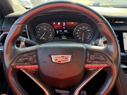 Certified 2023 Cadillac XT6 Sport w/ Technology Package AWD/4WD image 29