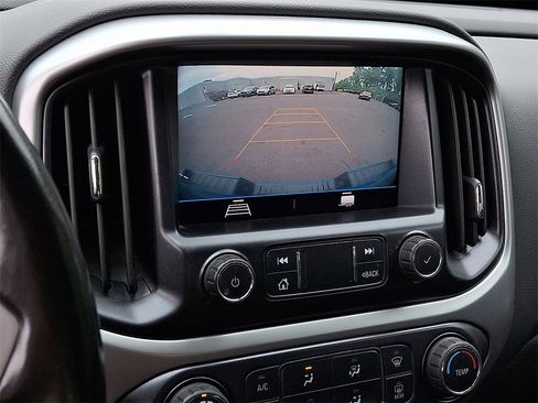 Used 2021 Chevrolet Colorado LT w/ LT Convenience Package image 18