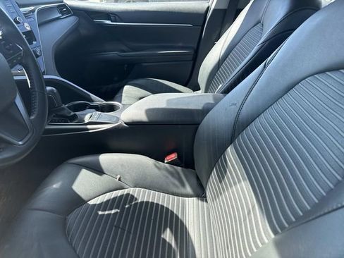 Used 2024 Toyota Camry SE image 8
