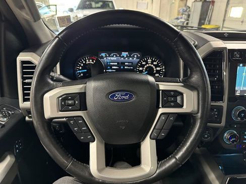 Used 2018 Ford F150 Lariat w/ Equipment Group 502A Luxury AWD/4WD image 18