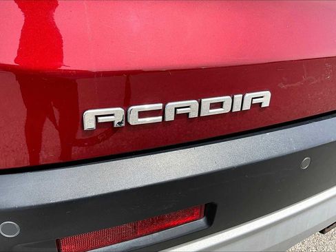 Used 2017 GMC Acadia SLT image 29