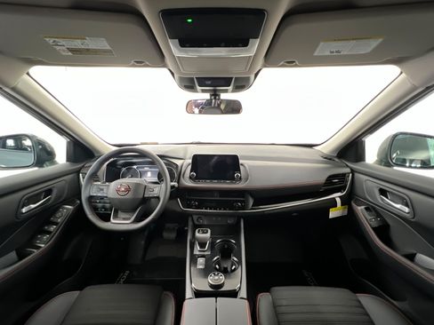 New 2026 Nissan Rogue SV AWD/4WD image 9