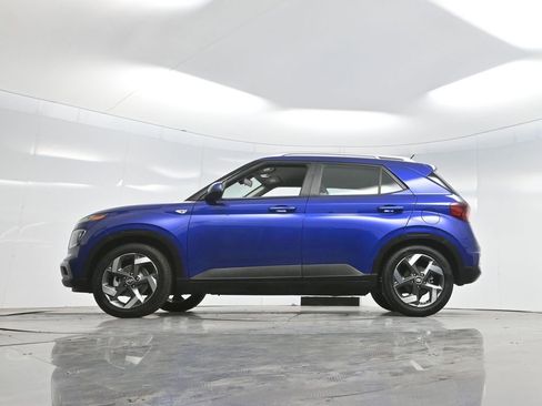 Used 2023 Hyundai Venue Limited w/ Cargo Package image 60