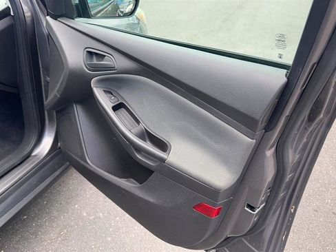 Used 2012 Ford Focus SE image 20