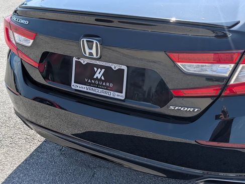 Used 2019 Honda Accord Sport image 8