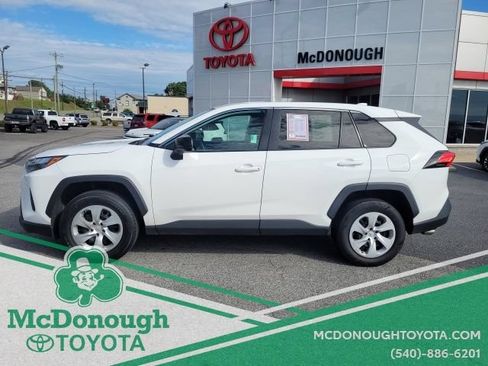 Used 2024 Toyota RAV4 LE AWD/4WD image 2