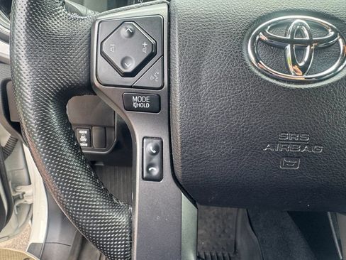 Used 2021 Toyota Tacoma TRD Sport AWD/4WD image 21