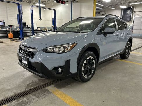 Certified 2023 Subaru Crosstrek 2.0i Premium image 4