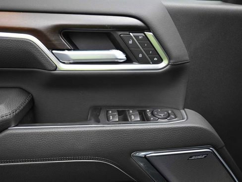 New 2025 GMC Sierra 2500 Denali w/ Denali Reserve Package image 10