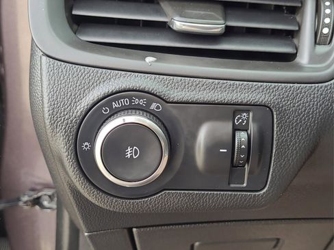 Used 2017 Buick Envision Essence image 26