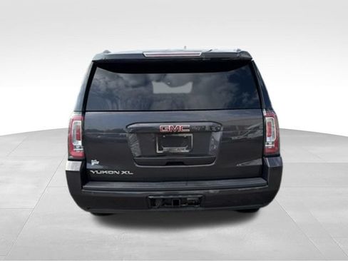 Used 2016 GMC Yukon XL SLE w/ Convenience Package AWD/4WD image 4