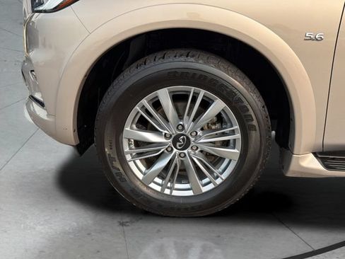 Used 2018 INFINITI QX80 4WD w/ All Season Package image 28