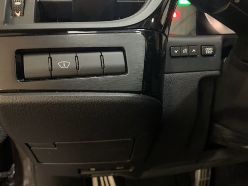 Used 2022 Lexus ES 300h F Sport image 28