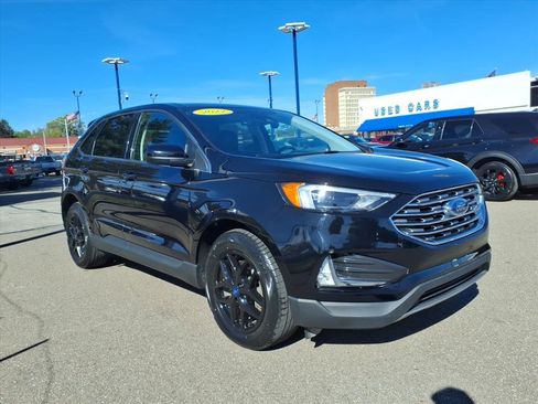 Certified 2022 Ford Edge SEL w/ Convenience Package image 3
