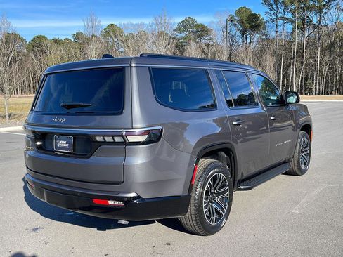 New 2026 Jeep Grand Wagoneer 2WD image 7
