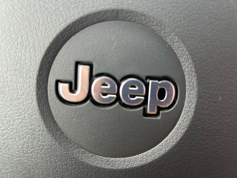 Used 2008 Jeep Liberty Sport w/ North Edition Group image 18
