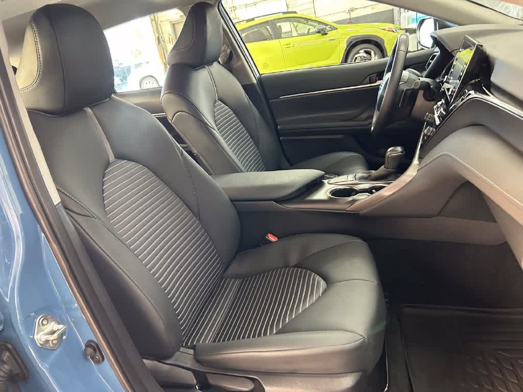 Used 2024 Toyota Camry SE w/ Convenience Package FWD image 14