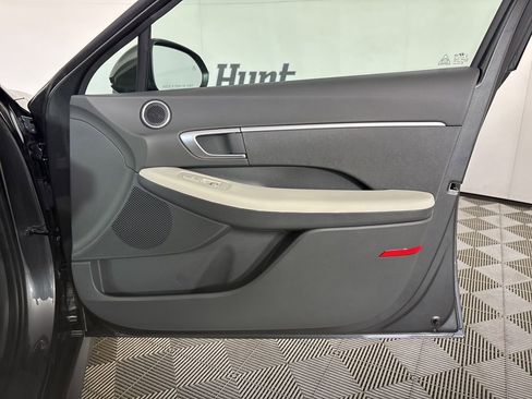 Used 2025 Hyundai Sonata SE image 24