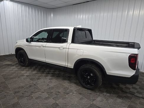 Used 2023 Honda Ridgeline Black Edition image 4