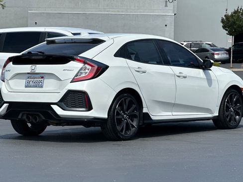 Used 2019 Honda Civic Sport image 2