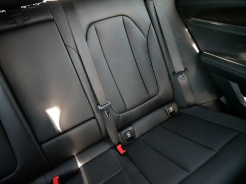 Used 2019 BMW X3 xDrive30i w/ Driving Assistance Package image 14