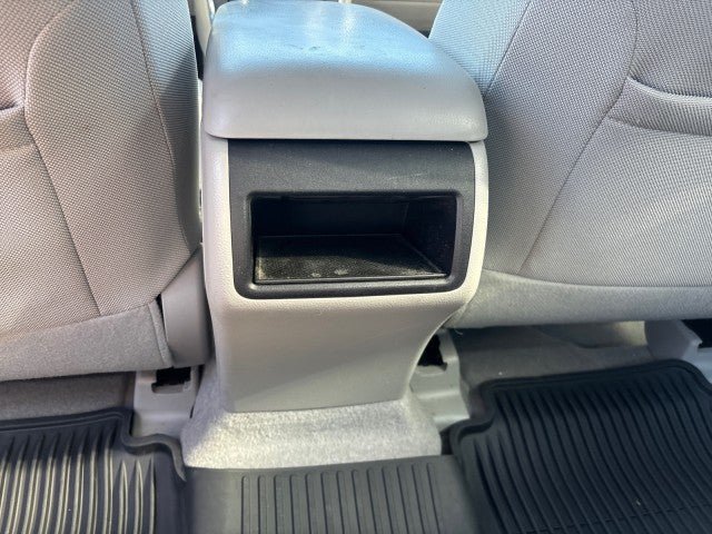 Used 2017 Toyota Camry LE FWD image 37
