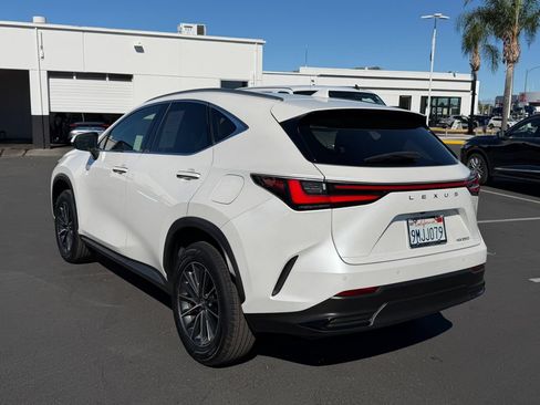 Used 2025 Lexus NX 250 FWD image 9