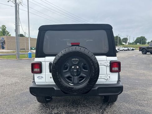 Used 2024 Jeep Wrangler Sport AWD/4WD image 4