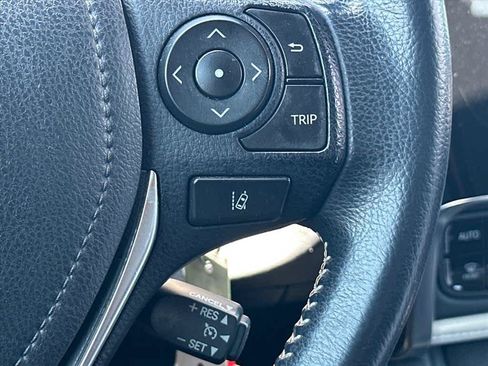 Used 2017 Toyota Corolla iM FWD image 20