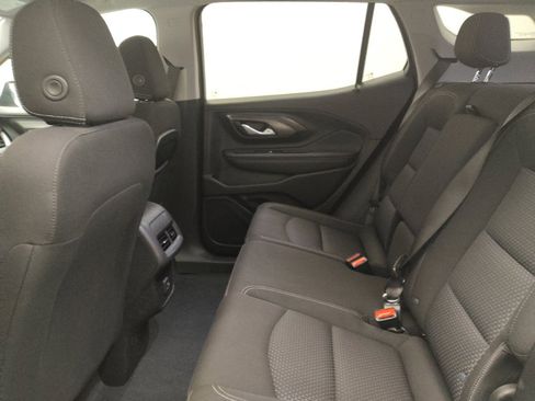 Used 2022 GMC Terrain SLE w/ Driver Convenience Package AWD/4WD image 18